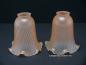 Preview: Jugendstil Lampenschirm gebraucht, im Set - bestehend aus 2 gleichen Lampengläsern, antikes reliefiertes Glas, lachsfarben, schwingender Plissee, Nostalgie Ersatzschirm D: ca.14cm, H: ca.14cm, Glashalter Griffrand 6cm