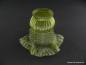 Preview: Jugendstil Lampenschirm gebraucht, Glas satiniert, durchgängig grüne Farbgebung, naturalistisch gestaltete Wandung, stilisierte Wassertropfen erzeugen im Mittelteil ein interessantes erhabenes Muster, Griffrand 6cm