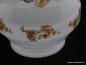 Preview: Jugendstil Lampenschirm gebraucht, Glas opal weiß, Balusterform, Dekor Blumen und Blattwerk, Nostalgie Ersatzglas, D: ca. 12cm H: ca.17cm, Glashalter Griffrand 8cm, Detail Blumen Blattwerk
