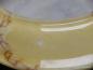 Preview: Art Deco Lampenschirm gebraucht, Glas, flache geschlossene Schale, getreppt, gelb-braun marmoriert, glatte glänzende Oberfläche, Nostalgie Ersatzglas D: ca.43cm, H: ca.13cm, Loch Öffnung ca. 27cm, drei Bohrungen Ø 5mm für Aufhängung
