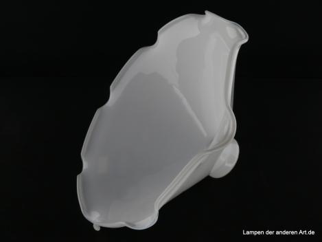 Jugendstil Lampenschirm, Kegel, opal, gelippter Rand, liegend