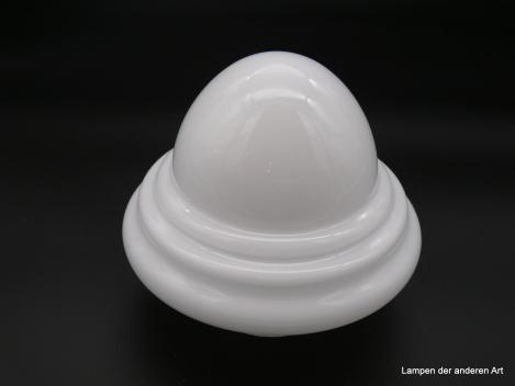 Jugendstil Lampenschirm Zapfen weiß opal, Überfangglas mundgeblasen, gestufte Schulter, D: 17cm, H: 14cm, Glashalter Griffrand 8cm