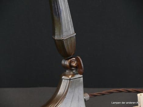 Jugendstil Nachttischleuchte verstellbar -restauriert - Gestell- Gelenk