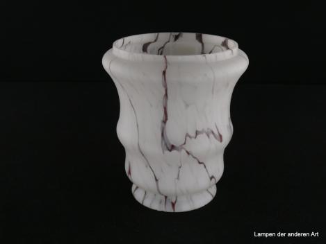 Art Deco Lampenschirm gebraucht, 3-fach eingeschnürter Glaszylinder marmoriert, leicht konisch anschwellend, weißer Grund von grau braunen Adern durchzogen, Nostalgieschirm, Ersatzglas D: 13cm, H: 15cm, Glashalter Griffrand 8cm, von unten