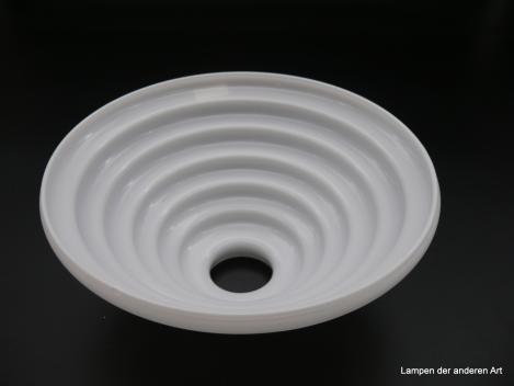 Art Deco getreppter Schusterschirm gebraucht, Glas weiß opal, Kegelform, Ersatzglas für Nostalgielampen H: 10cm, D: 22cm, Griffrand: 6 cm von unten