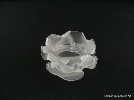 3-er Set Jugendstil Lampenschirm gebraucht, Glas grau satiniert, Nachahmung einer Rosenblüte, Blütenblätter kranzförmig am zylindrischen Körper angeordnet, Nostalgie Ersatzglas für alte Lampen, D: ca. 11cm, H: ca. 6cm, Glashalter Griffrand 6cm, liegend