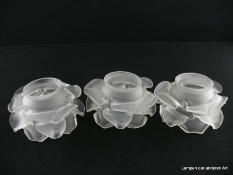 3-er Set Jugendstil Lampenschirm gebraucht, Glas grau satiniert, Nachahmung einer Rosenblüte, Blütenblätter kranzförmig am zylindrischen Körper angeordnet, Nostalgie Ersatzglas für alte Lampen, D: ca. 11cm, H: ca. 6cm, Glashalter Griffrand 6cm