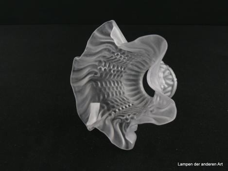 2-er Set Jugendstil Lampenschirm gebraucht, Glas grau satiniert, reliefiert, geschwungene Linienführung, Nostalgie Ersatzglas für alte Lampen, D: ca. 15cm, H: ca. 11,5cm, Glashalter Griffrand 6cm, von innen