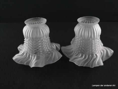 2-er Set Jugendstil Lampenschirm gebraucht, Glas grau satiniert, reliefiert, geschwungene Linienführung, Nostalgie Ersatzglas für alte Lampen, D: ca. 15cm, H: ca. 11,5cm, Glashalter Griffrand 6cm