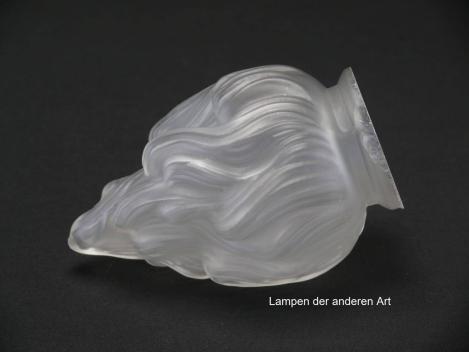 2-er Set Jugendstil Lampenschirm gebraucht, stumpf satiniertes Glas, stilisierte lodernde Flamme, Nostalgie Ersatzglas D: ca.8cm, H: ca.12cm, Griffrand Glashalter 6cm - gemessen 5,7cm, einzeln liegend