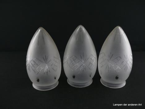 Jugendstil Lampenschirm gebraucht, 3-er Set, Zapfenform, Glas grau satiniert mit Schliffdekor, Zentrum Strahlen, umlaufend Rautenmuster, Oliven, Nostalgieglas, Ersatzschirm, D:  ca. 9cm, H: ca. 17cm, Glashalter Griffrand 8cm