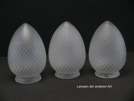 3-er Set Jugendstil Lampenschirm gebraucht, Klarglas satiniert, stilisierter Pinienzapfen, Wandungsoberfläche mit kleinen Rauten reliefiert, Nostalgieglas, Ersatzschirm, D: ca.10cm, H: ca.16cm, Griffrand 8cm, herstellungsbedingte Lufteinschlüsse
