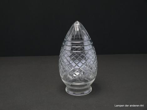 Jugendstil Lampenschirm gebraucht, antik, Klarglas mit Kerbschliff, mittig geschliffene Rauten, zapfenförmig in der Spitze mit geschliffenen Strahlen, geschliffene Ringlinien, Nostalgie Ersatzschirm D: ca.10cm, H: ca.20cm, Glashalter Griffrand 8cm