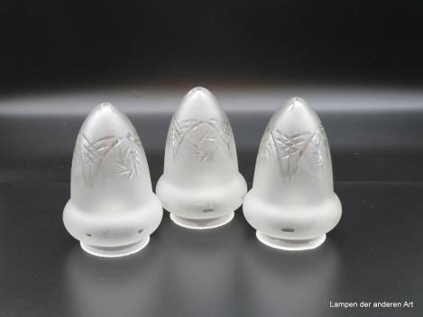 3er Satz gleiche Zapfenschirme, Jugendstil, grau satiniert, Sternschliffmuster, Schleuderblume und Olivenschliff, gebraucht, Griffrand 8cm , D=11cm H=14cm