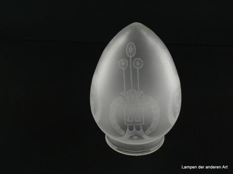Jugendstil Lampenschirm gebraucht, Glas grau satiniert, spitz zulaufende Zapfe, Wandung in Ätztechnik verziert, stilisierter Blätterkranz kombiniert mit geometrischen Formen, Nostalgie Ersatzschirm D: ca.11cm, H: ca.15cm, Glashalter Griffrand 8cm