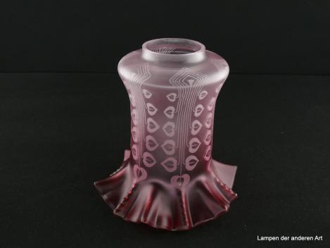 Jugendstil Lampenschirm gebraucht für Petroleumleuchten, satinierter Grund mit geätzten Herzen, D: ca.14,5cm, H: ca.15cm, ohne Griffrand, Loch 45mm