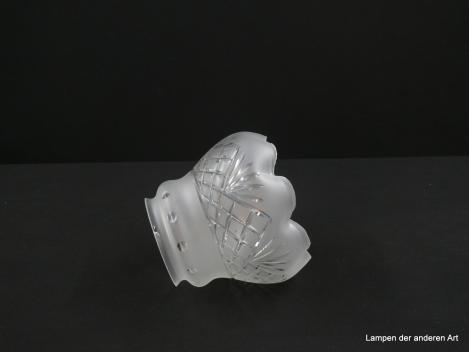Jugendstil Lampenschirm gebraucht, Glas grau satiniert, balusterförmiger Körper, obere schmale Wulst mit Olivenschliff, im unteren Teil geschliffene geometrische Formen, gekniffener Rand, Ersatzschirm D: 12cm, H: 11cm, Griffrand  6cm liegend