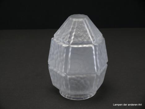 Art Deco Lampenschirm gebraucht, antikes Glas, Prismenform, Flächen satiniert und genarbt, abgeflachte Spitze, Nostalgie Ersatzglas D: ca.12cm, H: ca.16cm , Glashalter Griffrand 8cm