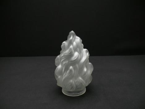 Jugendstil Lampenschirm gebraucht, Glas grau satiniert, stilisierte lodernde Flamme, zapfenförmig, spitz zulaufend, Fackelglas, reliefierte Oberfläche, Ersatzschirm H: 19cm, D: 12cm, Glashalter Griffrand 8cm