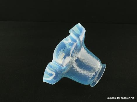 Jugendstil Lampenschirm gebraucht, Glas milchig, rhombenbesetzte Wandung, sternförmig ausgeformter Schirmrand, Nostalgie Ersatzglas für alte Lampen, D:  ca. 15,5cm, H: ca. 10,5cm, Glashalterand Griffrand 6cm, liegend