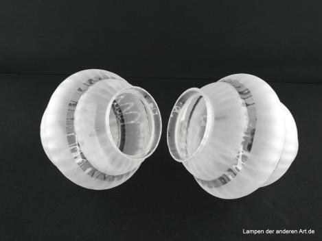 2-er Set Jugendstil Lampenschirm gebraucht, Glas grau satiniert, runde, sich verjüngende Form, dreifach gestuft, in den drei Kehlen Klarglas, Nostalgie Ersatzglas, D: ca.13,5cm, H: ca.15cm, Glashalter Griffrand 8cm, liegend