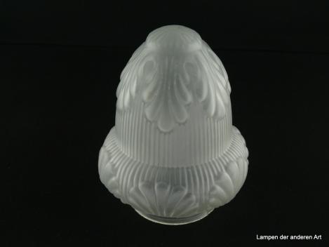 Jugendstil Lampenschirm gebraucht, Glas grau satiniert, Gestaltung in Rückbesinnung auf die Natur, Eichelform, Hütchen stilisierte Muscheln, zapfenförmige Wandung reliefiertes Blattwerk, Nostalgie Ersatzglas, D: ca. 13cm, H: ca.15cm, Glashalter 8cm