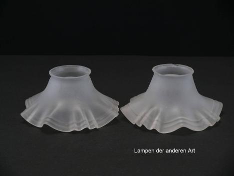 2-er Set Jugendstil Lampenschirm gebraucht, Glas satiniert, kegelförmig aufgezogene Wandung, im Rand zweifach gerillt, Nostalgie Ersatzglas, D: ca.14cm, H: ca.6,5cm, Glashalter Griffrand Ø 6cm
