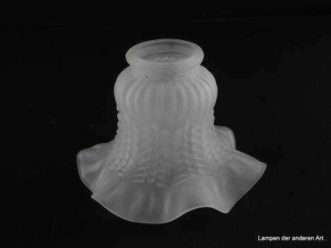 Jugendstil Lampenschirm gebraucht, Glas grau satiniert, reliefierte Wandung, Formgabe in Anlehnung an die Natur, fließende Linienführung, Nostalgie Ersatzglas für alte Lampen, D: ca.14cm, H: ca.12cm, Glashalterand Griffrand 6cm