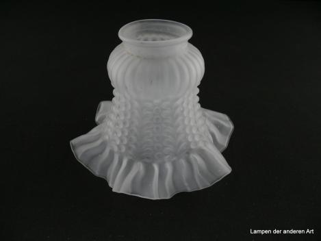 Jugendstil Lampenschirm gebraucht, Glas grau satiniert, reliefierte Wandung, Formgabe in Anlehnung an die Natur, fließende Linienführung, Nostalgie Ersatzglas für alte Lampen, D: ca.14cm, H: ca.12cm, Glashalterand Griffrand 6cm
