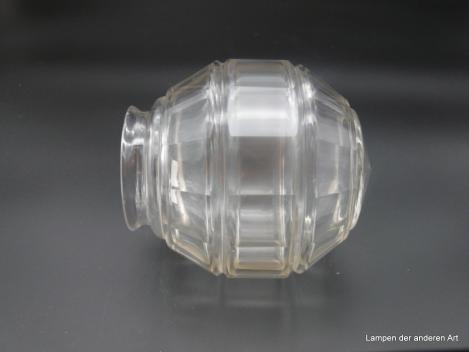 Art Deco Lampenschirm gebraucht, Klarglas, Kugel, Wandung waagerecht dreigeteilt in Prismenoptik, D: 14cm, H: 15cm, Nostalgie Ersatzglas, Glashalter Griffrand 8cm, liegend