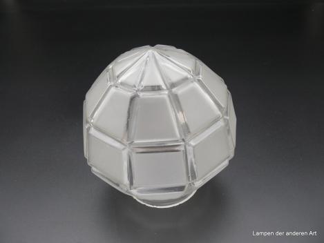 Art Deco Lampenschirm gebraucht, Kugelglas mit Prismen, satinierte Flächen, Ersatzschirm  D: 14cm,  H: 15cm , Griffrand 8cm
