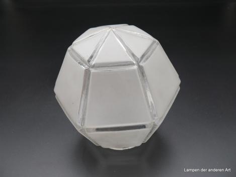 Jugendstil Lampenschirm gebraucht, Glas, Prismenform, Flächen satiniert,  D: 14cm, H: 16cm, Griffrand 8cm