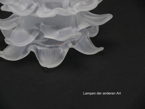 3-er Set Jugendstil Lampenschirm gebraucht, Rosenblattschirme, grau satiniert, Form stilisierte Rosenblüte, Nostalgie Ersatzglas D: ca.14cm, H: ca.8cm, Glashalter Griffrand 6cm, Detail Glaseinschluss