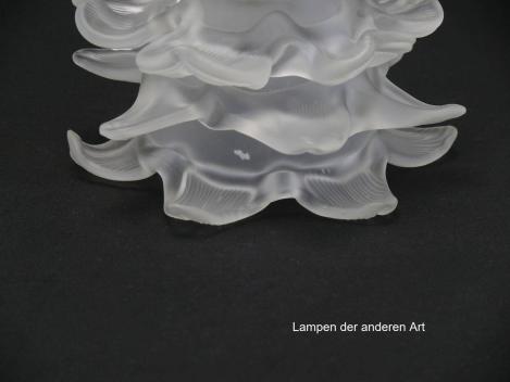 3-er Set Jugendstil Lampenschirm gebraucht, Rosenblattschirme, grau satiniert, Form stilisierte Rosenblüte, Nostalgie Ersatzglas D: ca.14cm, H: ca.8cm, Glashalter Griffrand 6cm, Detail Glaseinschluss weiß