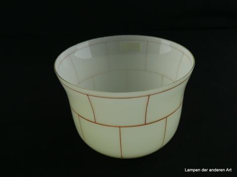 Art Deco Lampenschirm gebraucht, im oberen Drittel leicht eingezogener zylindrischer Glaskörper, Untergrund gelb, Dekor braun Karos, wie Mauerwerk angeordnet, Nostalgie Ersatzglas D: ca.15cm, H: ca.12cm, ohne Griffrand, Loch ca.48mm, von unten