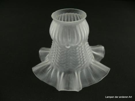 Jugendstil Lampenschirm gebraucht, Glas grau satiniert, reliefierte Wandung, künstlerische Interpretation eines Blütenkelchs, Nostalgie Ersatzglas für alte Lampen, D: ca.15cm, H: ca.13cm, Glashalterand Griffrand 6cm
