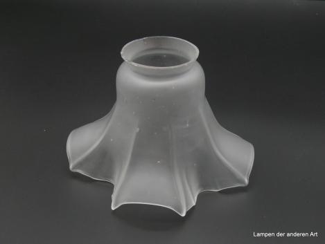 Jugendstil Lampenschirm gebraucht Blütenform satiniert grau,  D: 15cm H: 11cm , Griffrand 6cm
