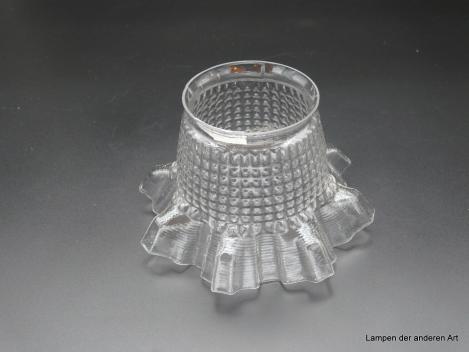 Jugendstil Lampenschirm gebraucht, Blütenform, ausgestellter gewellter Rand, Klarglas, D: 16cm, H: 9,5cm, Griff-Rand 8cm