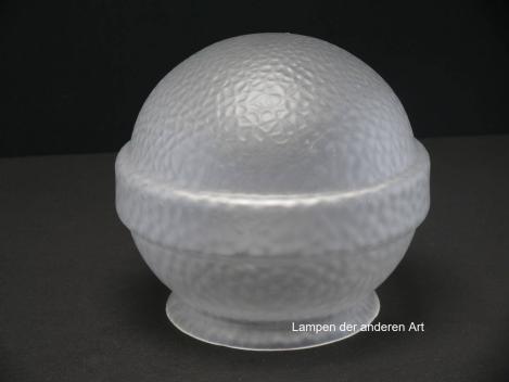 Jugendstil Lampenschirm gebraucht, geschlossene Halbkugel, Glas grau satiniert und leicht relifiert, mittig aufgeworfene Binde, Nostalgie Ersatzglas D: ca.17cm, H: ca.15cm, Glashalter 12,5cm