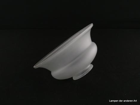 3-er Set Jugendstil Lampenschirme gebraucht, Glas satiniert grau, mittig eingeschnürte Glockenform, Schirm 2 - kleine Chips am Rand, liegend