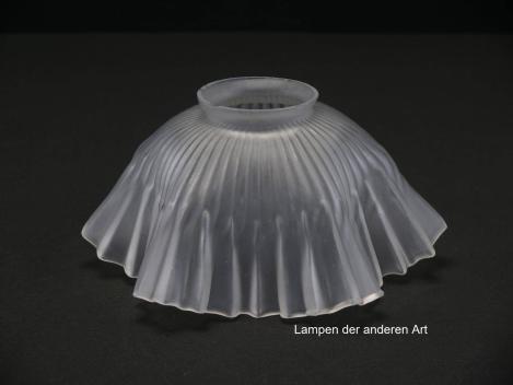 Jugendstil Lampenschirm gebraucht, Glas satiniert, schüsselförmig aufgezogene Wandung, gefältet, Nostalgie Ersatzglas, D: ca.18cm, H: ca.9cm, Glashalter Griffrand Ø 6cm