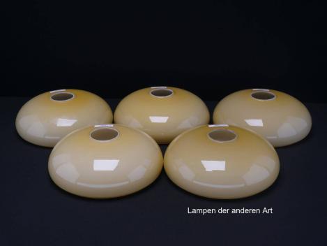 5-er Set Art Deco Lampenschale gebraucht, Glas, elfenbein außen, weiß innen, glatte glänzende Oberfläche, Nostalgie Ersatzglas D: ca.20cm, H: ca.7,5cm, ohne Glashalter Griffrand, Loch 45mm