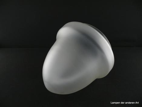 Jugendstil Lampenschirm gebraucht, Glas, stumpf satiniert, in Form einer Eichel mit Hut, Nostalgie Ersatzglas D: 22cm, H: 22cm, Griffrand Glashalter gemessen ca.17cm, liegend