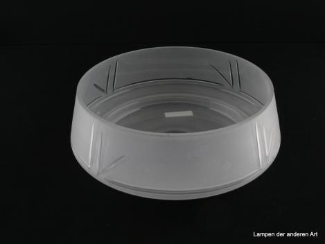 4-er Set Art Deco Lampenschalen gebraucht, grau satiniert, Schliffdekor, Nostalgie Ersatzschirm D: ca.23cm, H: ca.8cm, ohne Glashalter Griffrand, Loch innen gemesssen ca.45mm, Bund Ø außen 57mm, Bundhöhe ca. 8mm, von unten