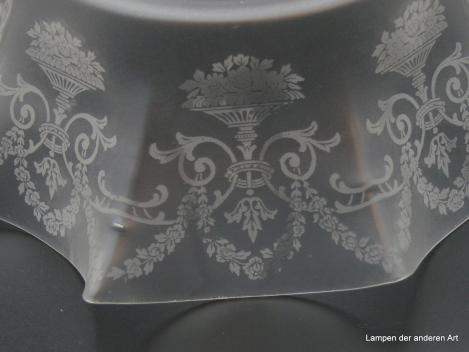 seltener großer Jugendstil Lampenschirm, gebraucht, geätztes Dekor, D: 25cm, H: 13cm, Griff-Rand: 6cm Detail