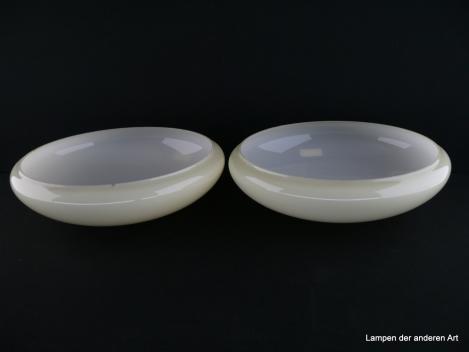 2-er Set Art Deco Lampenschale gebraucht, Glas, hellgelb außen, weiß innen, glatte glänzende Oberfläche, Nostalgie Ersatzglas D: ca.26cm, H: ca.8cm, ohne Glashalter Griffrand, Loch ca. 45mm, von oben