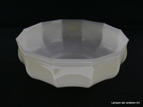 alter Lampenschirm im Jugendstil aus Glas, gebraucht, in hellem Gelb, am unteren Rand umlaufend gerillt, gekniffene Kanten, Ersatzglas D: ca. 24cm, H: ca. 11cm, Nostalgie Ersatzglas, Glashalter Griffrand 6cm, von innen