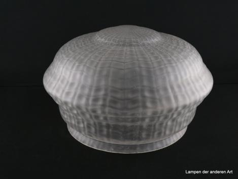 Jugendstil Lampenschirm gebraucht, Glas grau satiniert, Schüsselform getreppt, Oberfläche reliefiert, dezente geometrische Formen, Nostalgie Ersatzglas, D: ca. 31cm, H: ca.18cm, Sondergröße  Griffrand 23,5cm