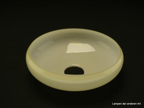 2-er Set Art Deco Lampenschale gebraucht, Glas, elfenbeinfarben, glatte glänzende Oberfläche, Nostalgie Ersatzglas D: ca.22cm, H: ca.6,5cm, ohne Glashalter Griffrand, Loch ca. 45mm, Detail innen