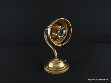 Schlichte Jugendstil Wandlampe Gestell, gefertigt aus Messing - hell patiniert, zeitlose Wandleuchte, mit verschiedenen Lampenschirmen kombinierbar, 1xE27/40W, Glashalter 8cm, von unten